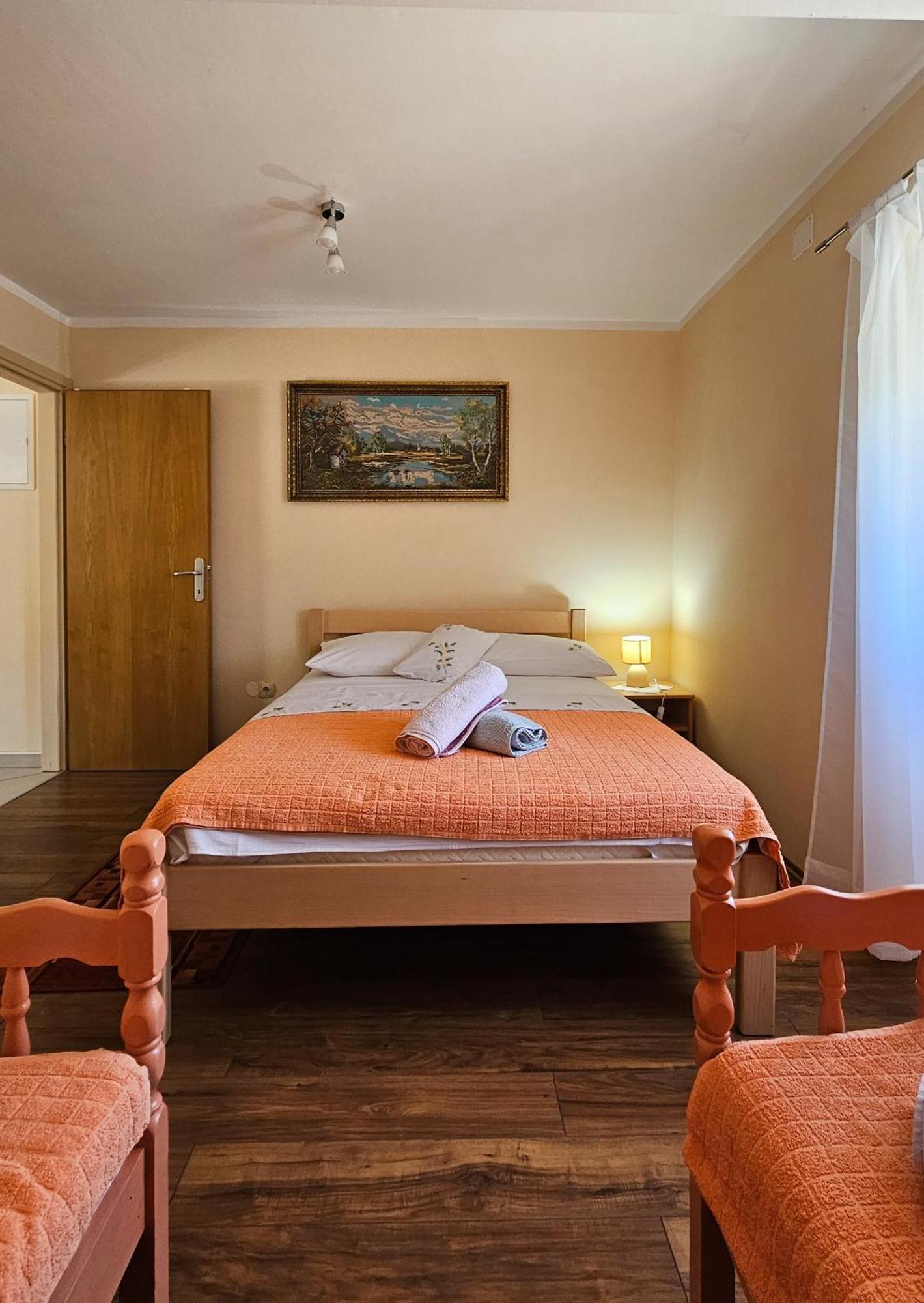 Apartman Petra Vrh  Exterior photo