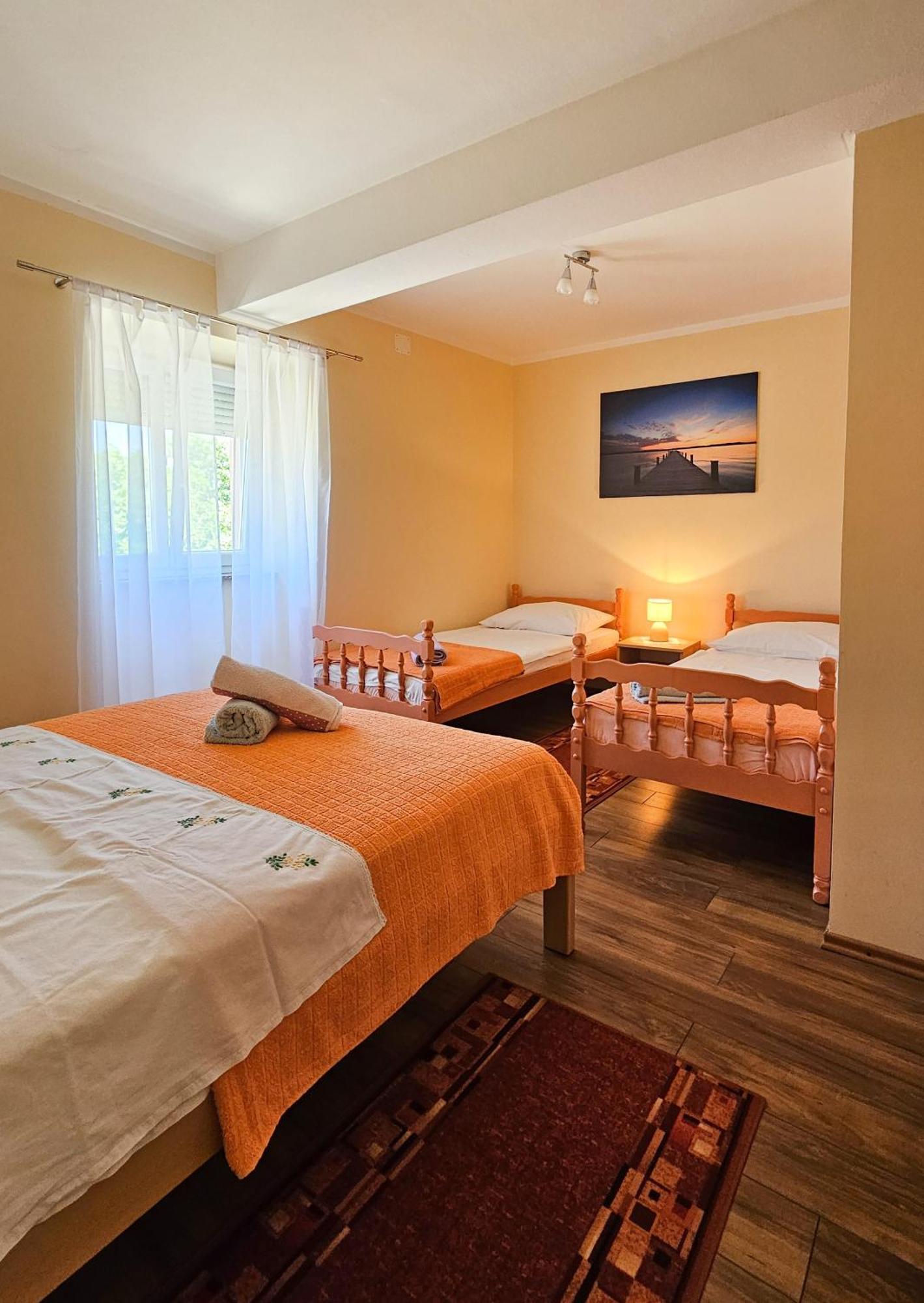 Apartman Petra Vrh  Exterior photo